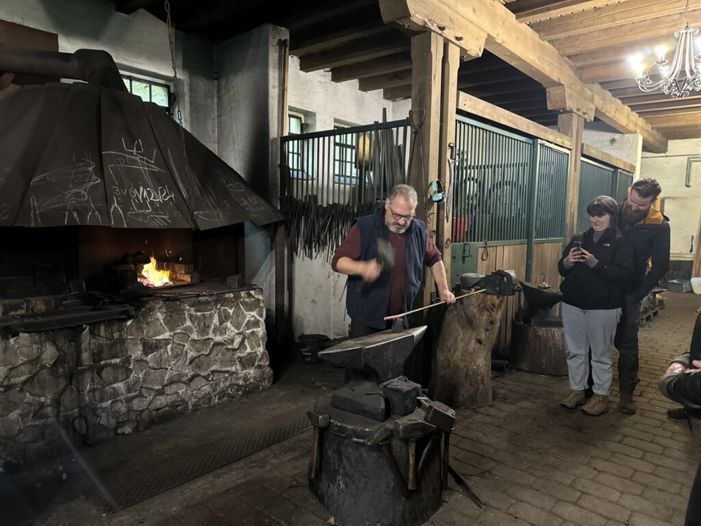 Rückblick auf unsere Veranstaltung &#8222;Back to the Roots &#8211; Von Wurzeln, Beeren und Schmiedekunst&#8220; am 19.10.2024 in der Eifel