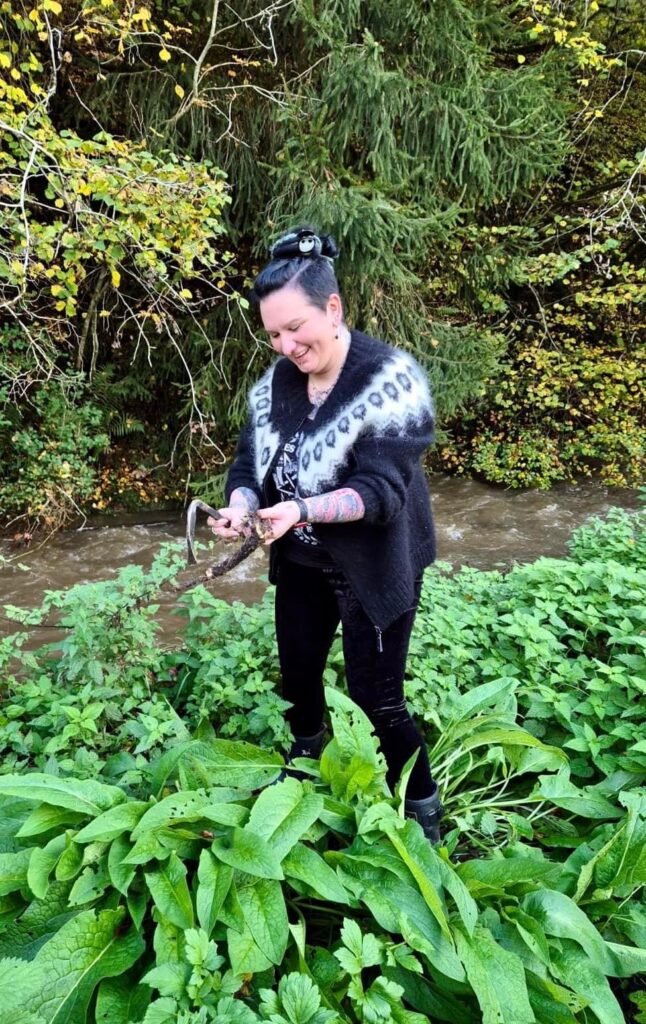 Rückblick auf unsere Veranstaltung &#8222;Back to the Roots &#8211; Von Wurzeln, Beeren und Schmiedekunst&#8220; am 19.10.2024 in der Eifel